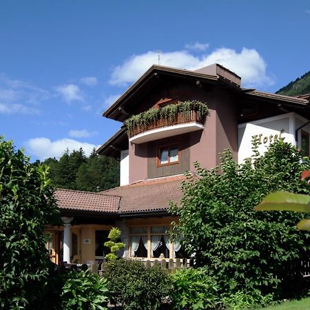 Hotel Belfiore Monclassico Esterno foto